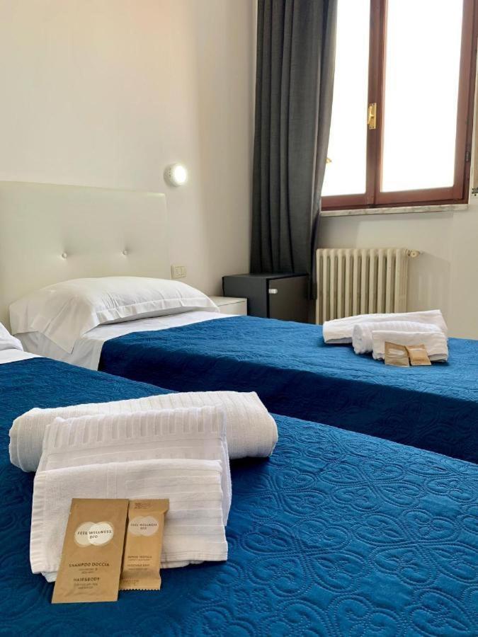 Oasi San Francesco Hotel Rome Exterior photo