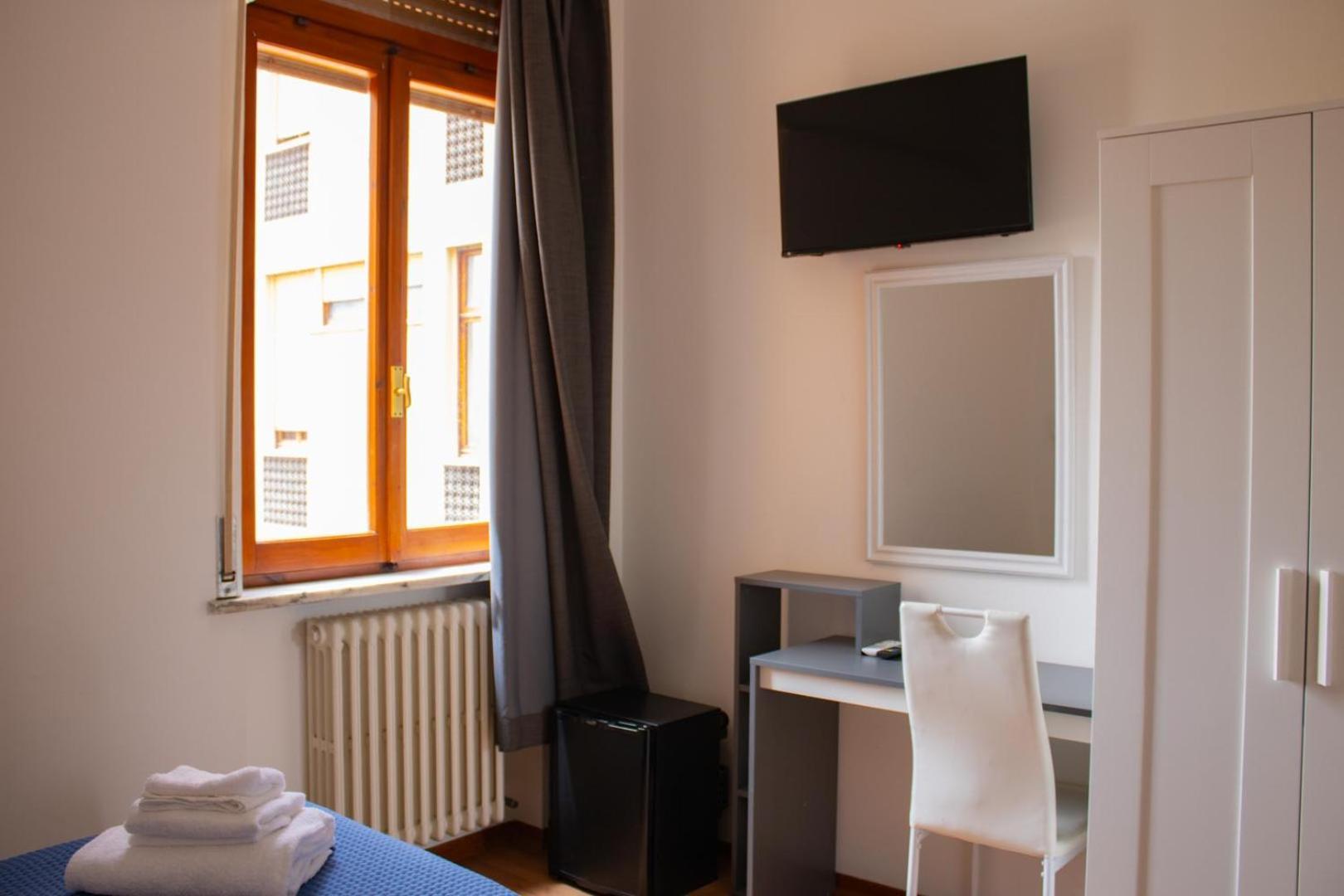 Oasi San Francesco Hotel Rome Exterior photo
